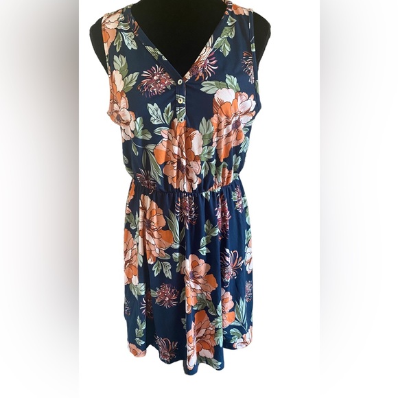 French Grey Dresses & Skirts - French Grey knit dress from Stitch Fix NWOT never worn sz L